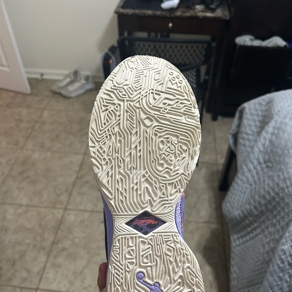 lebron 20 violet frost size 11 - Picture 14 of 14